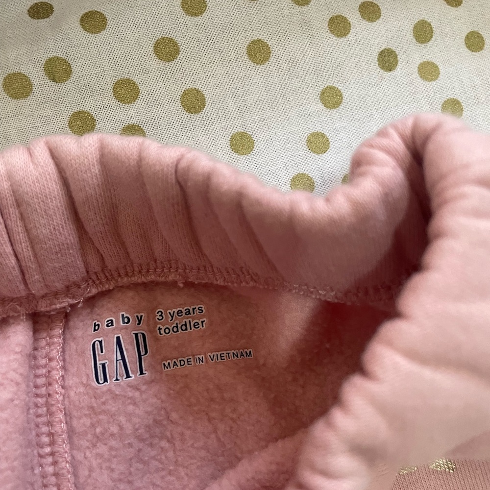 Gap Sweatsuit - Picture 4 of 4